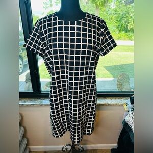 Black & White Grid Shift Dress - Brand Unlabeled